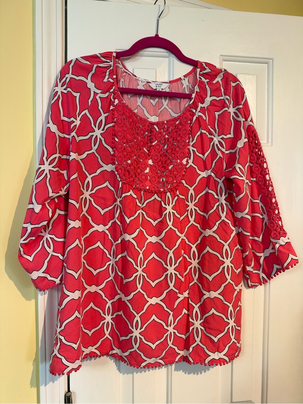 crown & ivy pink Crochet-Neck Geometric Blouse
